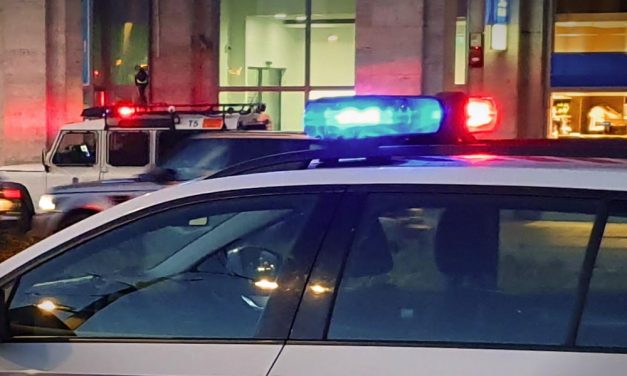Gyilkosság a villamoson, megkéseltek egy embert az Orczy úton