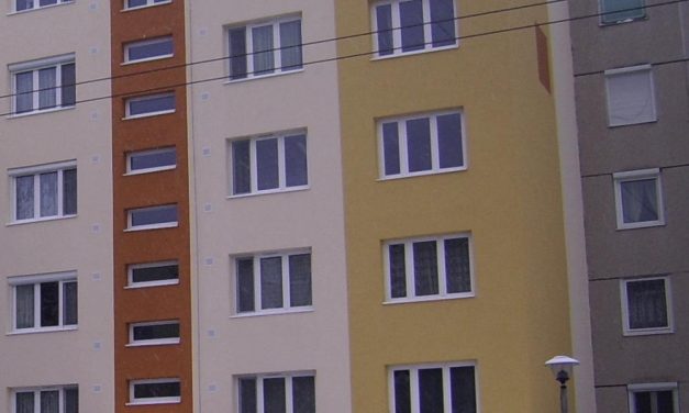 Váci gázrobbanás: világháborús kézigránátot izzított a gáztűzhelyen az egyik lakó