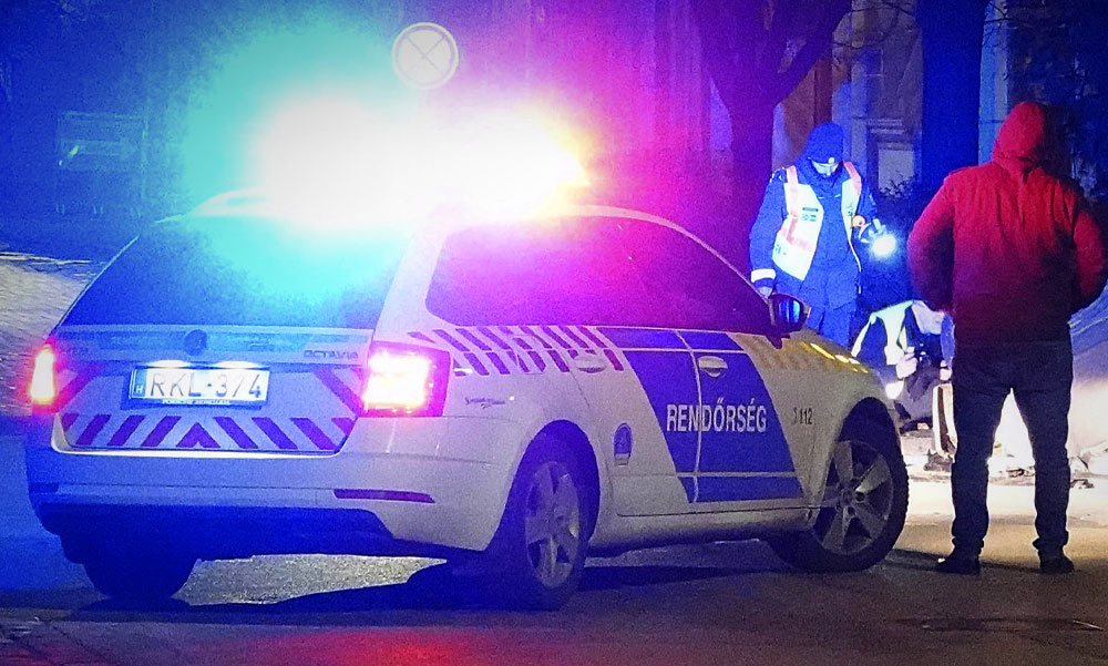 Új internetes őrület: durva videókon verik és bántalmazzák egymást a tinédzserek