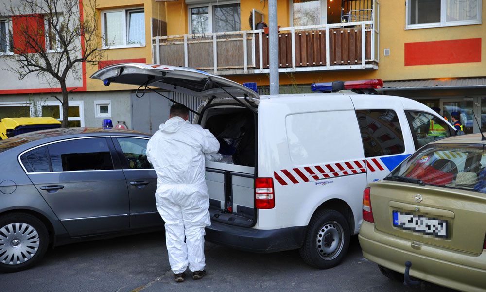 A fürdőkádba fojtotta meg egyéves gyermekét a budapesti nő, majd feladta magát a rendőrségen