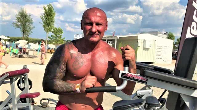 Küzdenek az orvosok ÉNB Miki életéért – továbbra is élet-halál közt lebeg