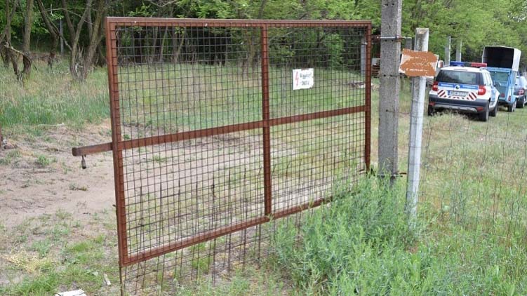 Egy tanyán ásta el áldozatát a férfi, előtte súlyosan bántalmazta ismerősét