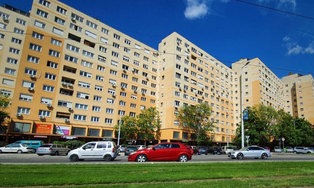 Kizuhant a 9. emeletről és meghalt egy férfi Tatabányán