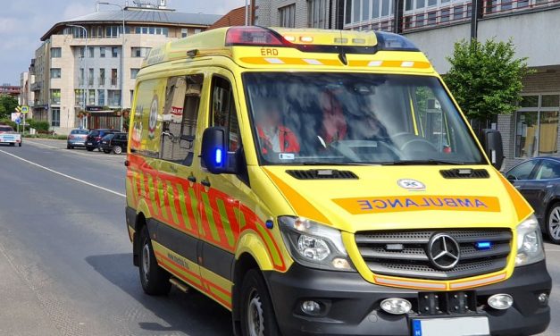 Dráma Budapesten: Újra kellett éleszteni egy 45 év körüli nőt a Westendben