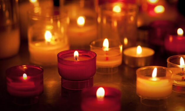 Váratlan gyászhír érkezett: túrázni indult és meghalt a híres színész