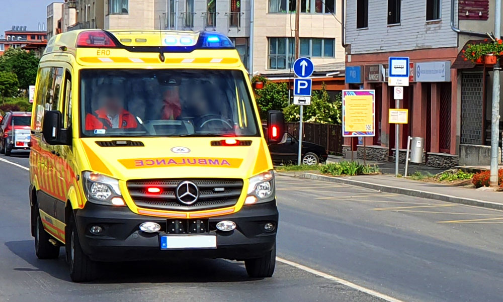Megmentette felesége életét egy budapesti férfi: telefonon segítette a mentésirányító az újraélesztést