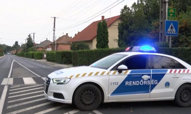 Csőkamerákkal kukkolta a fürdőszobában tisztálkodó vendégeit egy balatoni vendéglátó, két nyaraló buktatta le a mocskos panzióst