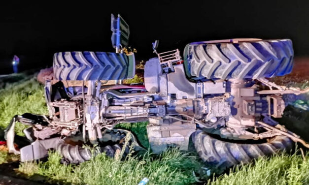 Új fejlemény: Az ütközéskor kitépte a gyermekülést traktor az autóból, az 5 éves kislány nem élte túl a balesetet, most megszólalt a traktoros