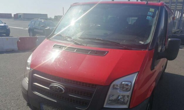 Nemzetközileg körözött autót fogtak el a magyar rendőrök