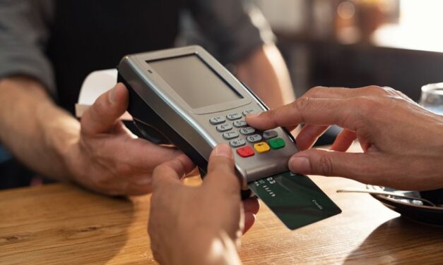 Lopott bankkártyával többször is vásárolt ez az ajkai férfi