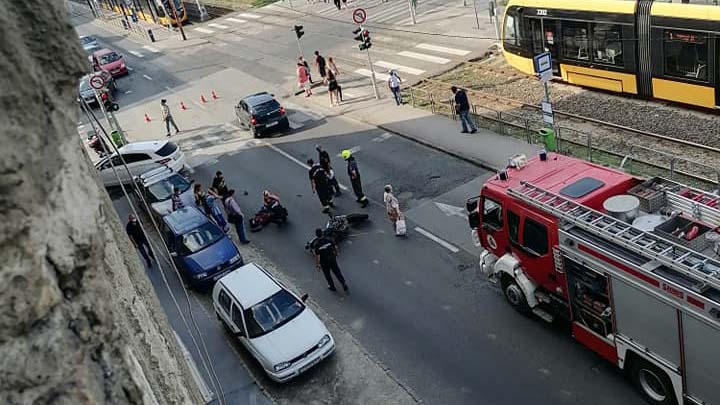 Motoros baleset történt Budapesten