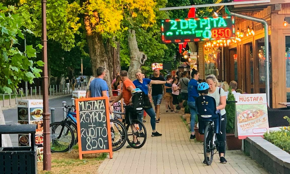 Siófok minden közterületén alkoholfogyasztási tilalmat rendelne el a polgármester