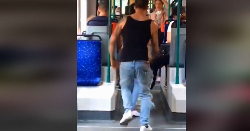 „Segítség, meg fogok halni” kiabálta a megkéselt fiú a 28-as villamoson, a gyilkosság egyik vádlottja ma beismerte bűnösségét