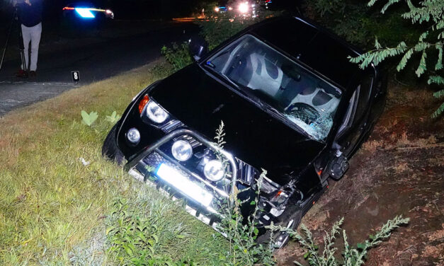 Halálra gázolt egy motorost a férfi, majd lelépett a helyszínről, kutyákkal keresték a rendőrök