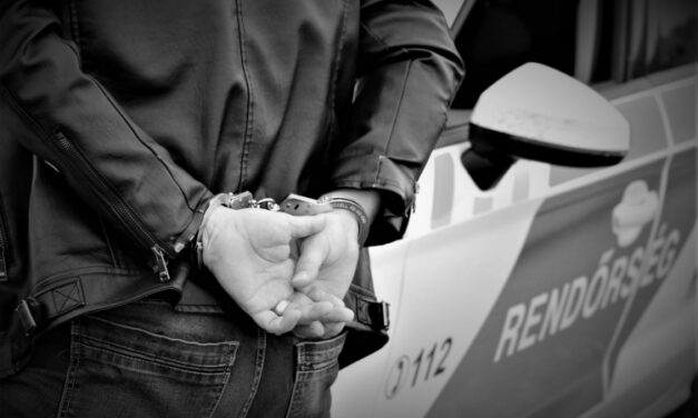 Az éjszaka közepén raboltak ki egy idős férfit Somogy megyében