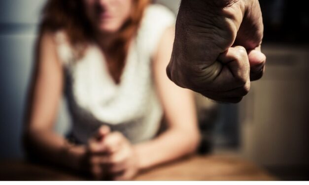 Szeretője pletykálta el, hogy az erdőben hancúroznak, ezután kegyetlen bosszút állt a lebuktatott szabolcsi férfi