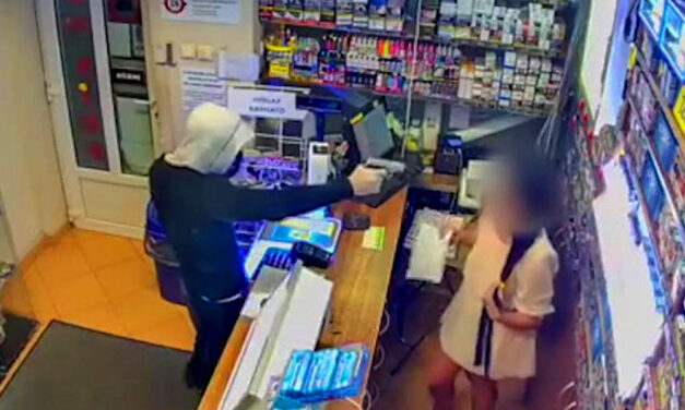 „A fiam nem egy bűnöző, csupán egy szerencsétlen balek” – Megtörte a csendet a pécsi trafikrabló vagyonőr édesanyja