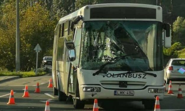 Sopronkövesd és Lövő között súlyos baleset, Eger és Szarvaskő között teljes útzár, buszbaleset Szolnokon