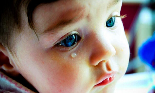 100-szor szúrták meg egy csavarhúzóval a kétnapos kisbabát, az volt a bűne, hogy lány lett