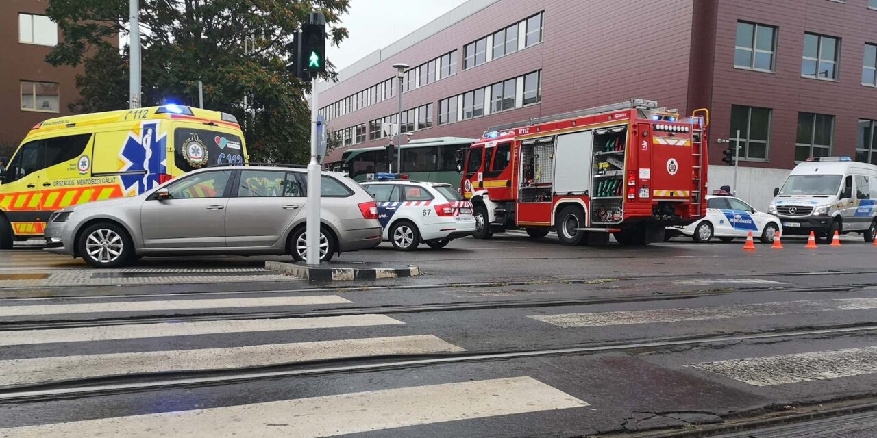„Mintha egy szellemet láttam volna a sötétben, fékezni sem tudtam” – megszólalt a kamionsofőr, aki halálra gázolt egy gyalogost az M5-ös autópályán