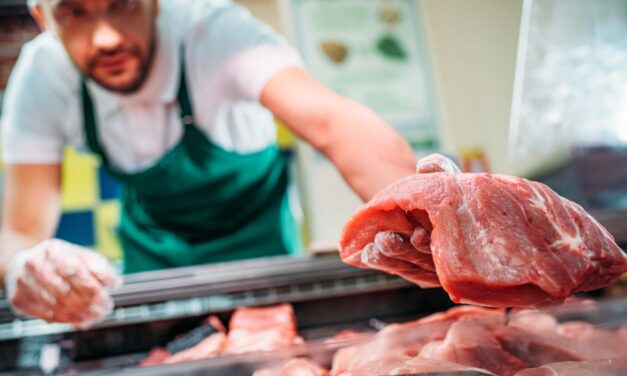 „A tanítási szünetben, a hírekből tudtam meg, hogy letartóztatták” – megszólalt a darnózseli hentes fia, akit apja letartóztatása után nagynénje vett magához