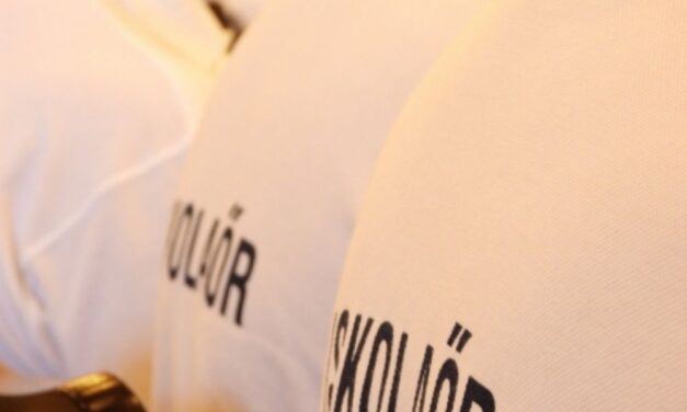 Iskolaőr vetett véget a verekedésnek: ököllel esett egymásnak két fiatal