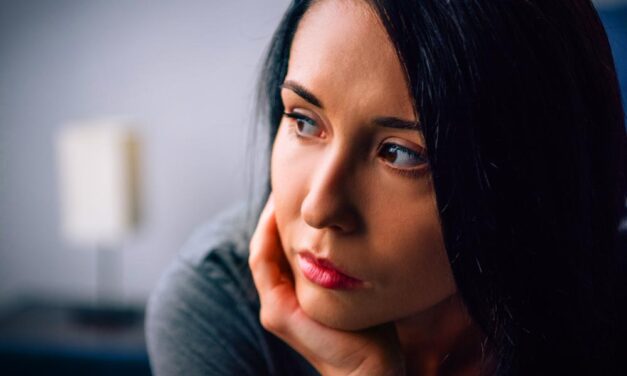 Hajmeresztő dolgokat tett a zaklató az anyukával, még az óvodában a gyermekét is megkörnyékezte