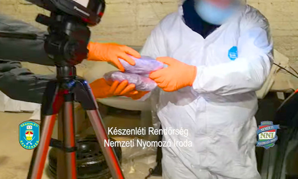Jó fülest kaptak a rendőrök, egy pesti garázsban csaptak le a kábítószer csempészre