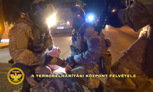 Páncélszekrényekre szakosodott rablóbandát fogtak el a rendőrök, egyszerre hét helyszínen volt rajtaütés