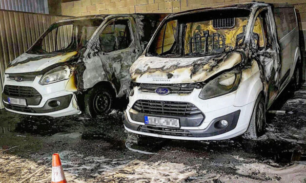 Maffiamódszerek Érden: Felgyújtottak két halottaskocsit, zsarolás, fenyegetés, hamisítás a háttérben, forró nyomon a rendőrség