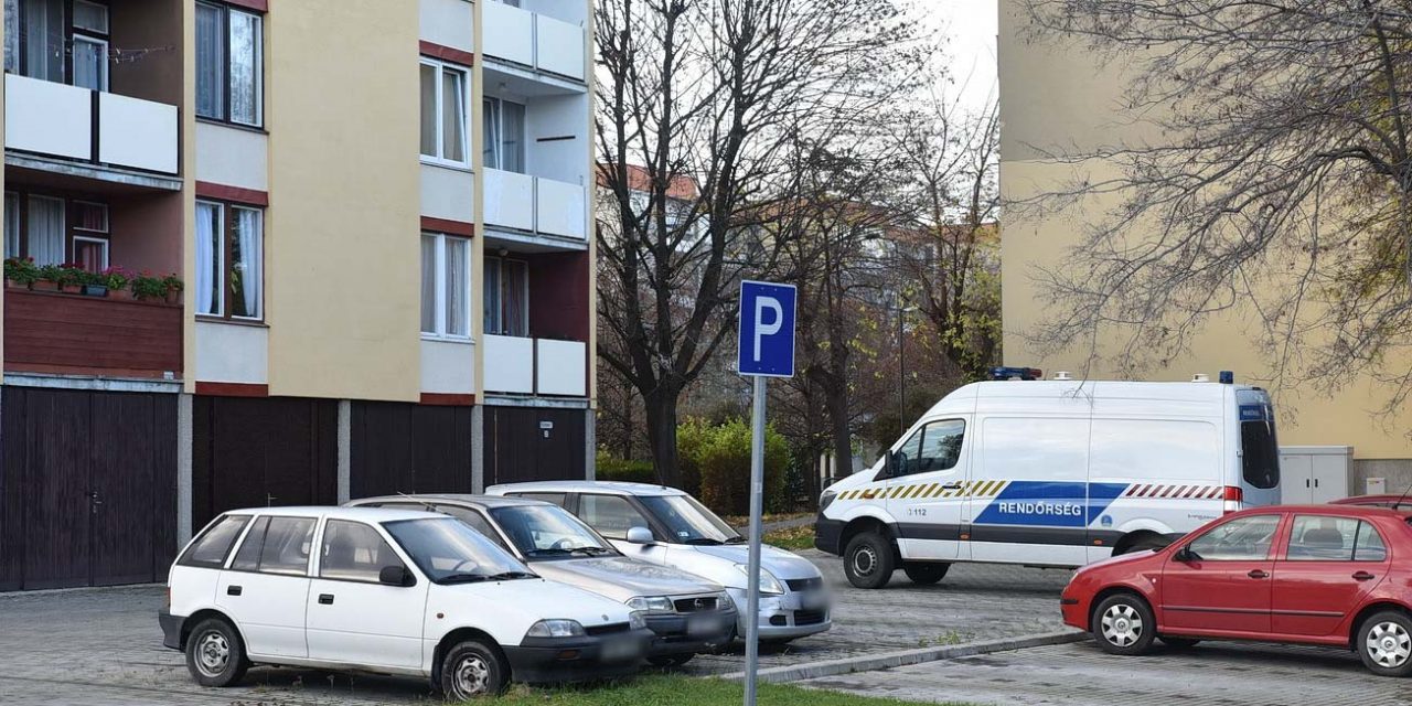  „A betegsége bánthatta őt nagyon” – kivetette magát 4. emeleti lakásának ablakából a 90 éves Erzsike néni, azonnal szörnyethalt 