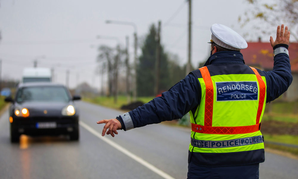 Brutális bírságok jönnek, jól gondold meg hol parkolsz le, mert sokba kerülhet – itt vannak az új árak