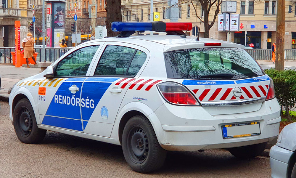 Lányokat futtatott a banda: a csajoknak Németországba is szereztek kuncsaftokat, keresetüket pedig magukra költötték