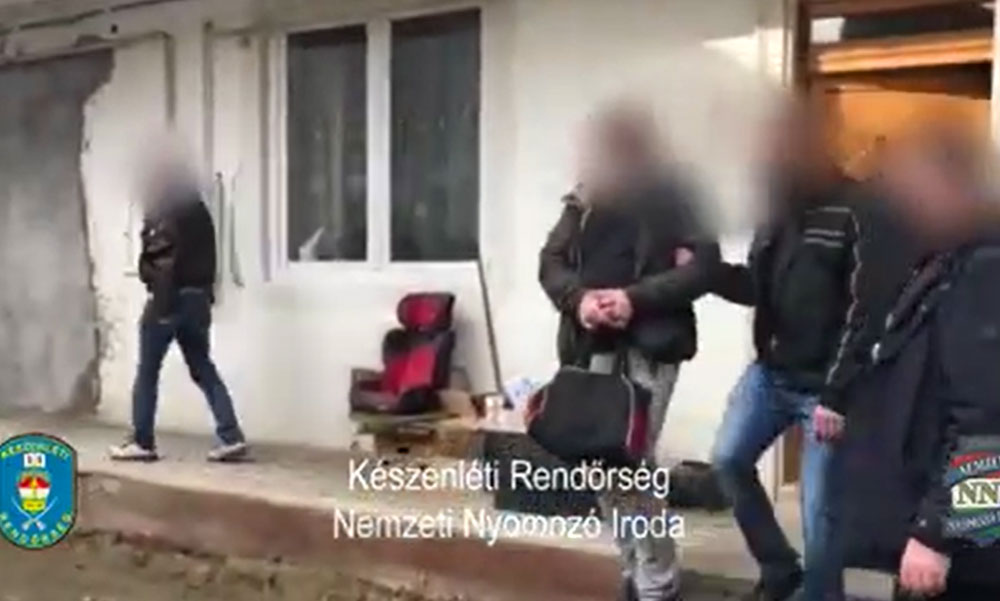 A beteges hajlamú férfi a saját másfél éves gyermekéről készített bűnös videókat