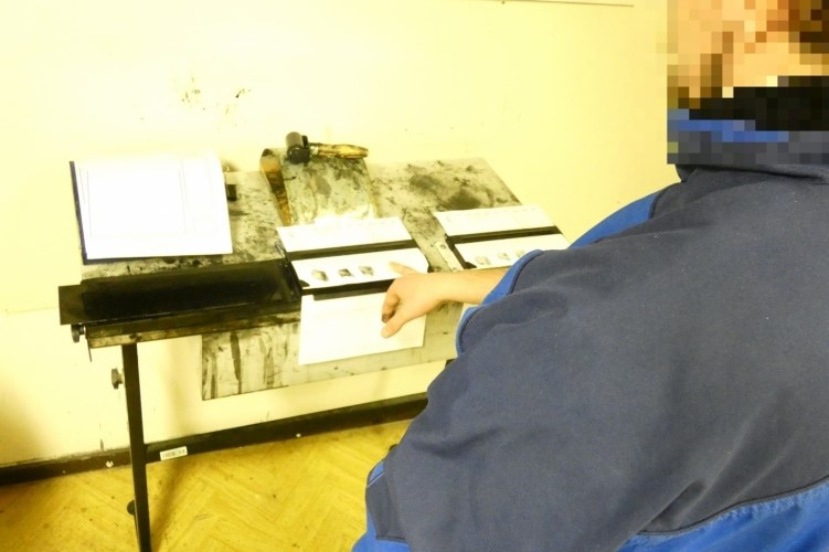 Barátnőre vágyott, ezért meztelen fotókat kért kiskorú lányoktól az interneten: egy névtelen feljelentés után fogták el a férfit