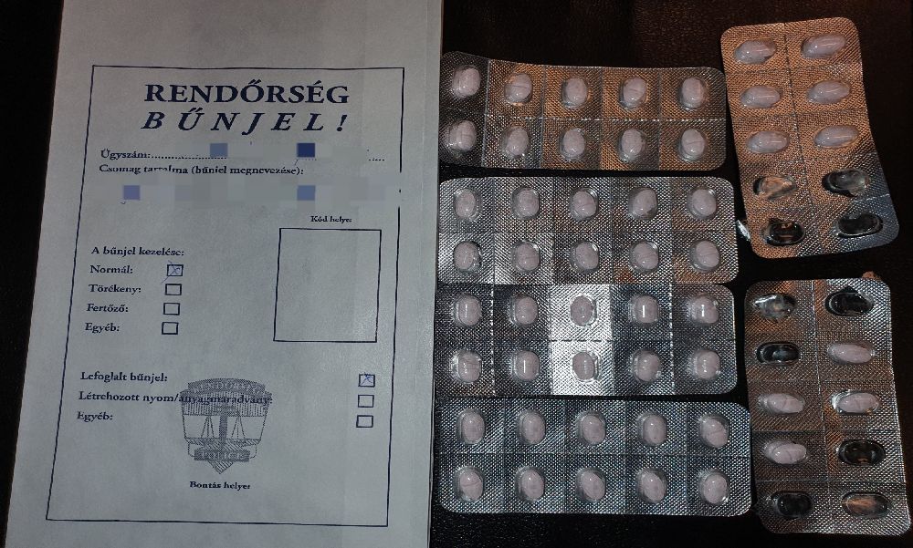 Elképesztő: nyugtatót és mobiltelefont lopott volt szomszédjától egy öcsödi nő