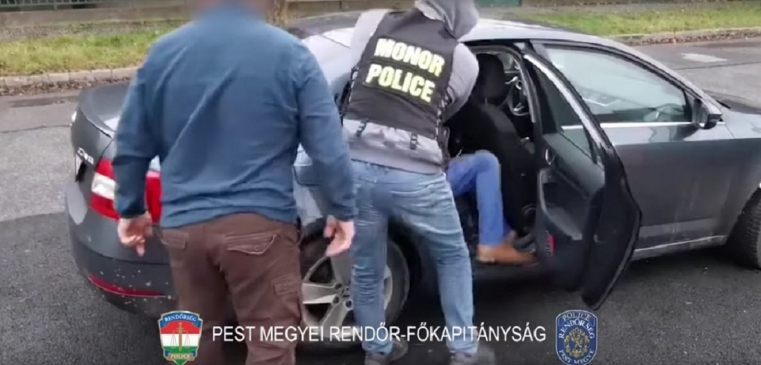 Katalizátorokat lopó bandát fogtak el a rendőrök
