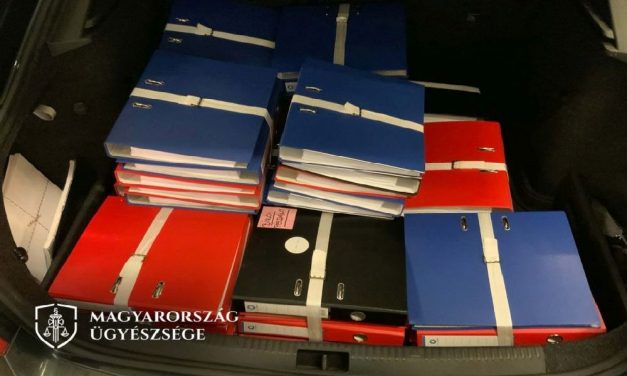 Milliárdos csalás ügyében emeltek vádat zöldségkereskedők ellen