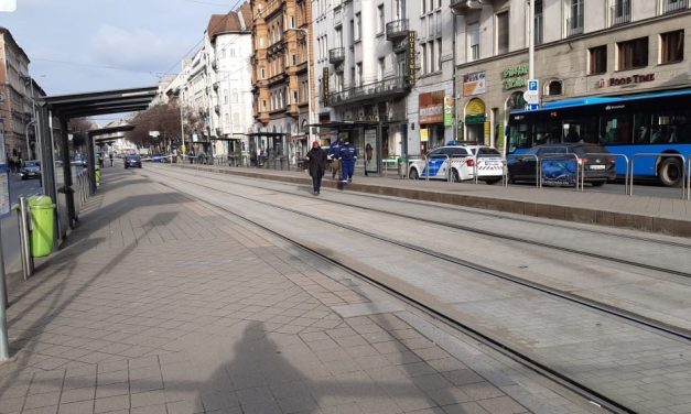 Kiderült: egy 22 éves fiút szúrtak meg Budapesten