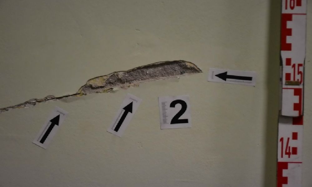Bozótvágóval támadt élettársára: a nő egy művelődési házba menekült ijedtében
