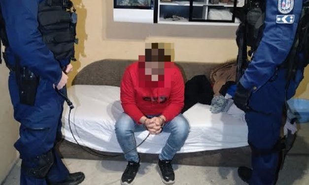 80 rendőr csapott le egy vagonfosztogató bandára egy összehangolt akció keretében – 11 személyt állítottak elő a rendőrök
