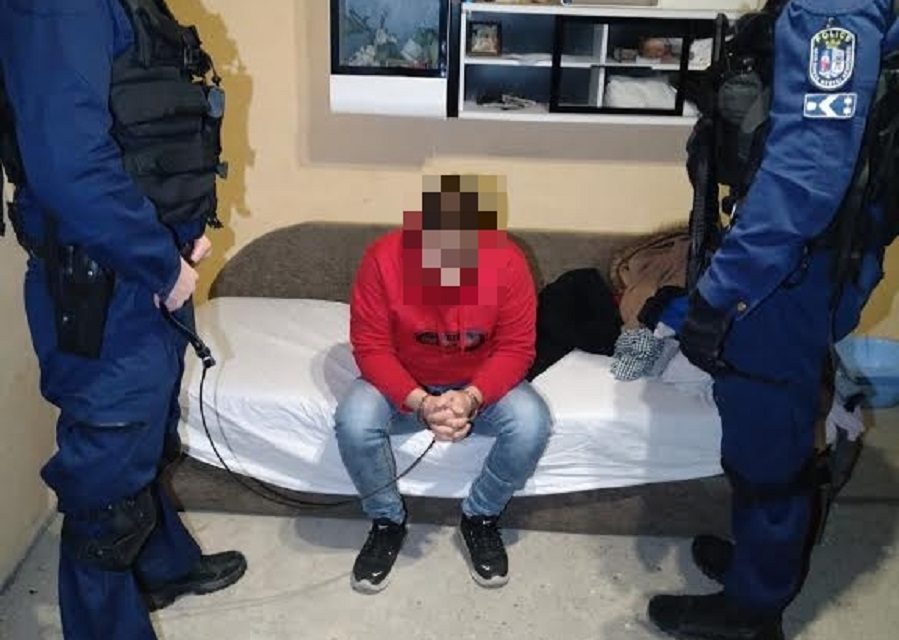 80 rendőr csapott le egy vagonfosztogató bandára egy összehangolt akció keretében – 11 személyt állítottak elő a rendőrök