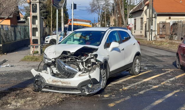 A soroksári halálsarkon manapság is törik az autókat