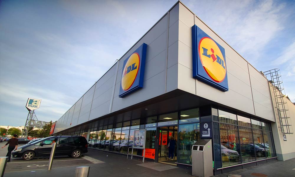 Döbbenetes: rátámadt a vásárlóra a biztonsági őr az egyik budapesti Lidlben – Rángatta és a pénztárnak is nekivágta