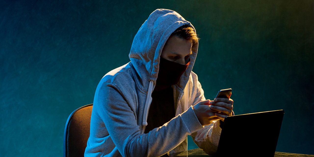 Meztelen fotókat kért egy 14 éves kislánytól ez a 26 éves férfi, döbbenetes, hogy mit mondott a lebukásakor