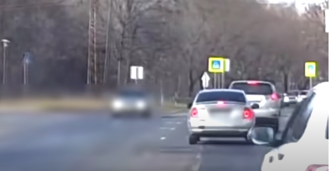 Őrült kamikaze módjára ijesztgette a szembejövőket egy ámokfutó Budapesten – videó