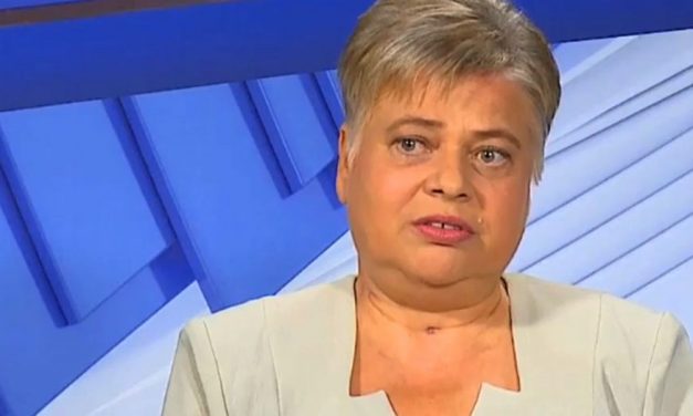 Csoda! 68 nap lélegeztetőgép után a gyógyulás útjára lépett a koronavíruson átesett tatai nővér, Hajnalka ma már sorstársainak ad tanácsot, hogyan lehet legyőzni a szörnyű vírust