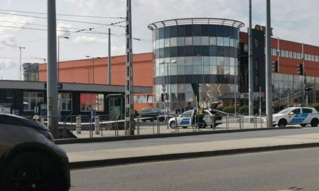 Rendőrök lepték el a helyszínt – Lövés dördült Budapesten, a Soroksári úton – fotók