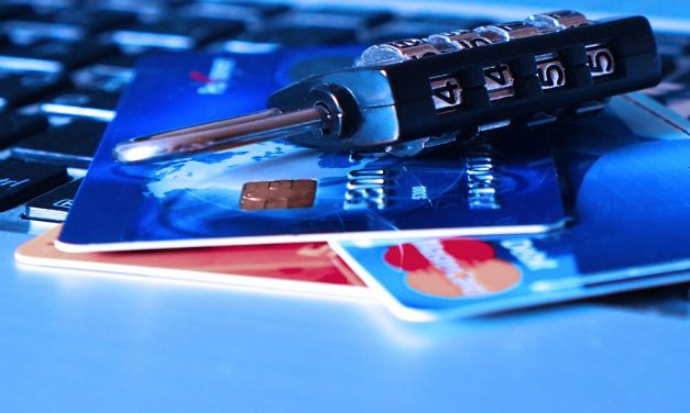 9,5 millió forintot tudott kicsalni férfiaktól egy 44 éves nő az internetes társkeresőn