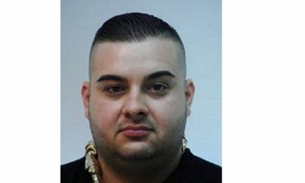 Fegyveres támadás Budapest belvárosában – Ezt a férfit keresi a rendőrség – fotó